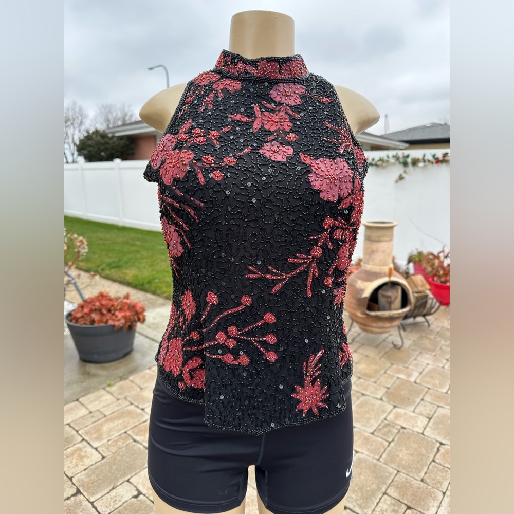 J Kara New York Red Black Beaded sleeveless blouse red/black M